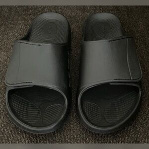 Oofos Men’s Ooahh Sport Slides Black Color Size-14
